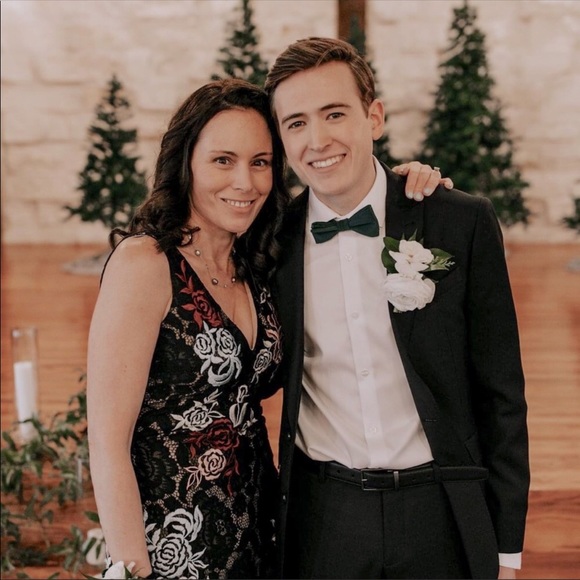 Why Do I Posh? Hello, I'm Kristin 💕🐾💕 - Picture 3 of 16